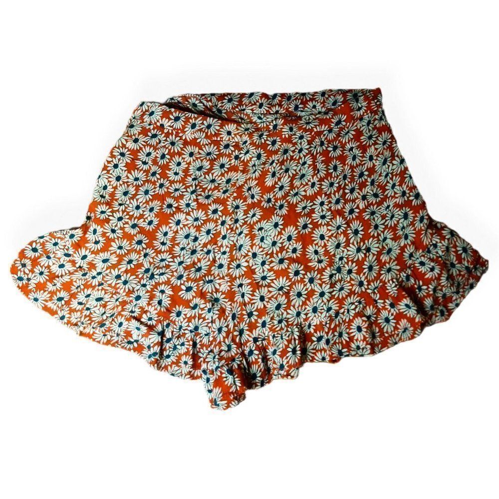 Zara Trafaluc Daisy Floral Shorts sz M